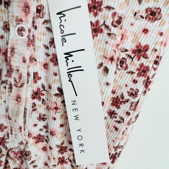 NEW Nicole Miller 2 Piece Ivory Floral Footie Set with Har Size 6/9 Months NWT - Picture 4 of 8